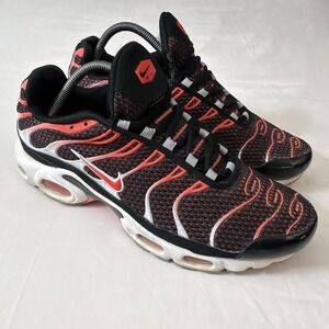 Nike Air Max Plus Black-Bright Crimson-Wolf Grey Mens Sz 9.5 852630-034 Shoes